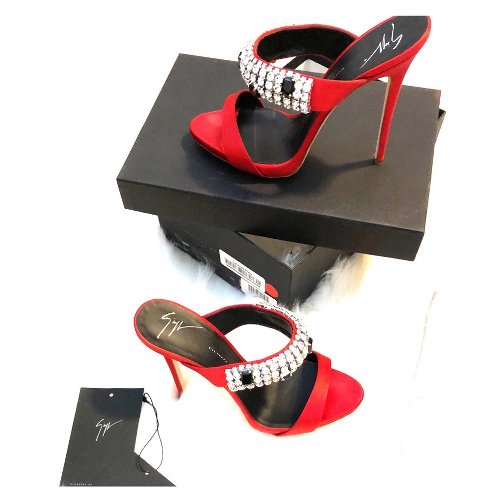 SOLD!!!!Giuseppe Zanotti Heels  39